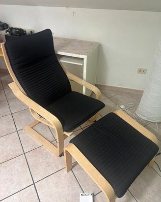 Poltrona e poggiapiedi ikea