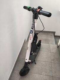 Monopattino elettrico 