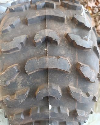 gomme Quad 22-10-10