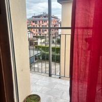 stanza in un bilocale 