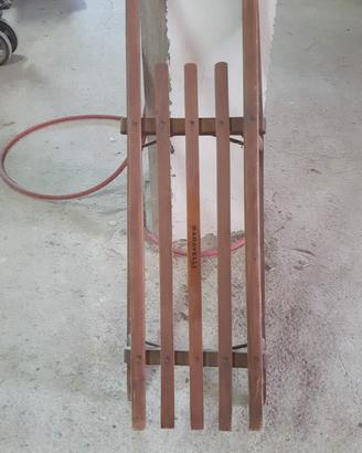 slitta in legno 