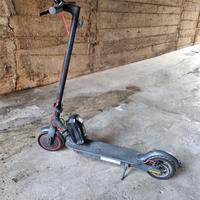 Monopattino elettrico XIAOMI