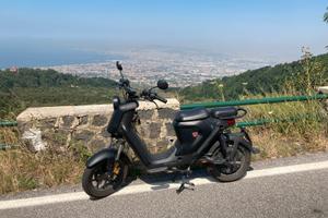 Scooter elettrico 50cc NIU UQI GT
