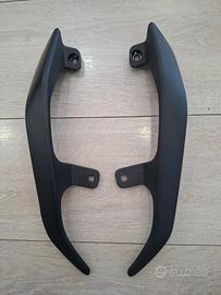 Coppia maniglioni passeggero neri per KL Brera 125