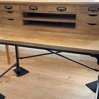 Scrivania in legno e ferro