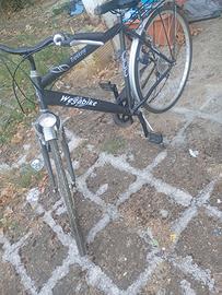 Bicicletta da uomo usata una volta