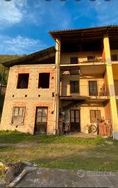 Rustico da ristrutturare