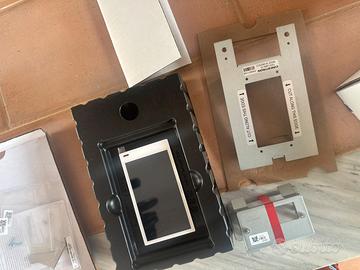 Crestron Touch screen TSW-570-W-S