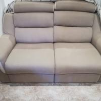 Divano due posti con due recliner