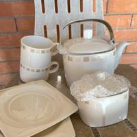 Teiera + tazze porcellana NUOVO Royal Bone China