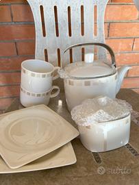 Teiera + tazze porcellana NUOVO Royal Bone China