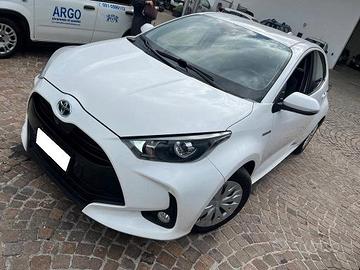 Toyota Yaris 1.5h Business