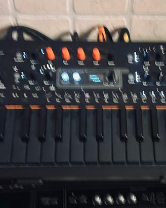 Arturia MINIFREAK STELLAR