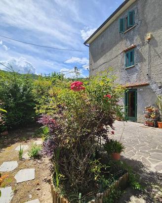 Casa indipendente di 210 m² con più di 5 locali e 