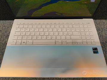 Notebook LG Gram Style 16" 16Z90RS 