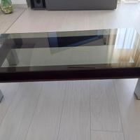 Tavolinetto elegante in vetro