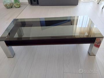 Tavolinetto elegante in vetro