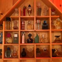 Collezione profumi in miniatura