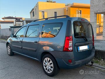 Dacia logan 7 posti