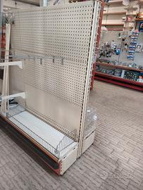 Scaffali ferramenta officina, cassetti minuteria