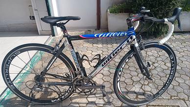 bicicletta di corsa professionale 