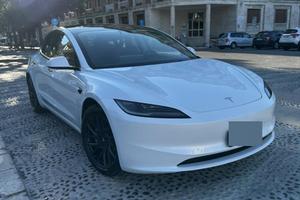 TESLA Model 3 NV35 RWD Premium