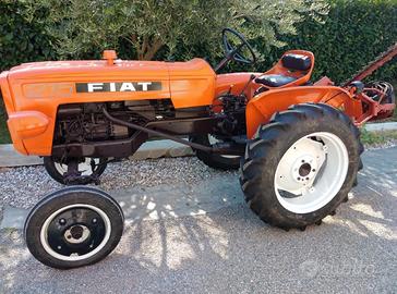 Trattore Fiat 215