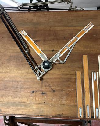 Tecnigrafo professionale antico