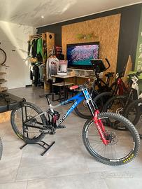 Mondraker summum rr 2025