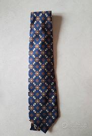 Cravatta classica 100% seta 