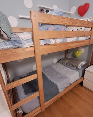 Letto a castello Ikea + due materassi