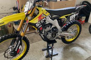 Suzuki RMZ 250 2023  ufficiale