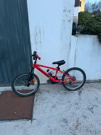 B-Twin Racing Boy 320