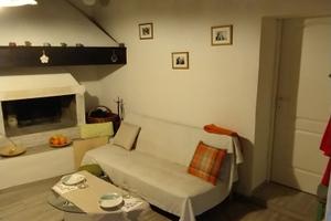 Appartamento con camino nella natura