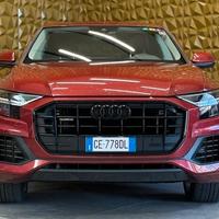 Audi Q8 55 TFSI e quattro tiptronic Sport