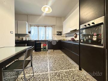 5 LOCALI A SAVONA