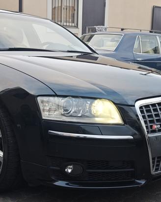 Audi A8 S8 5.2 V10 quattro tiptronic
