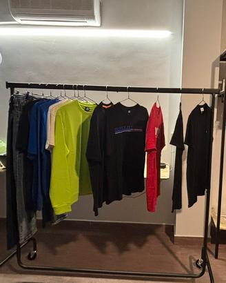 LOTTO ABBIGLIAMENTO UOMO FIRMATO P/E 35 Nuovo