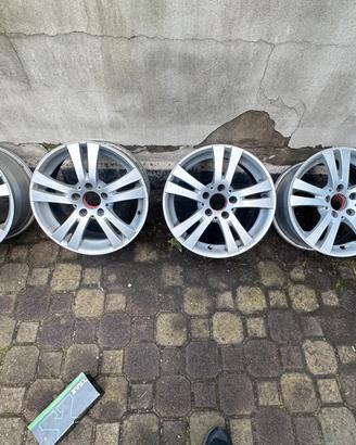 Cerchi in lega Mercedes r 16