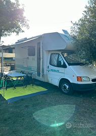Camper mansardato