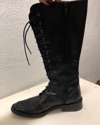 Stivale tipo anfibio