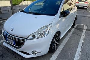 Peugeot 208 XY 2014