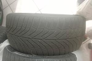 Gomme antineve 215-40-R18