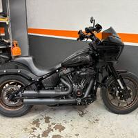 Sella artigianale per Harley Davidson Low Rider ST