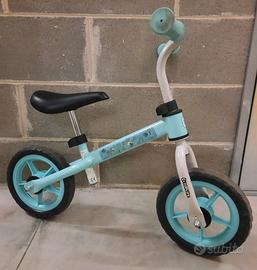 Bicicletta da equilibrio senza pedali per bimbi/e