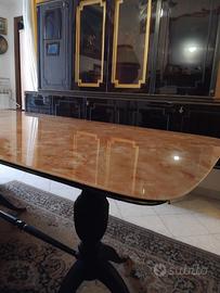 credenza e tavolo in vetro rosa