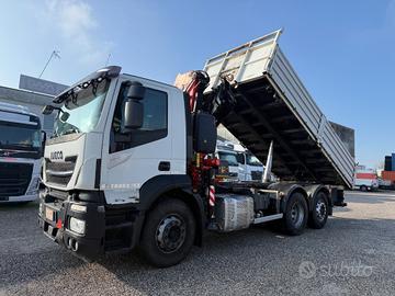 Iveco Stralis 260SY46 ribaltabile con gru FASSI F1