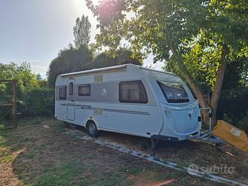 ROULOTTE KNAUS SÜDWIND 550 QS – 6 POSTI LETTO 