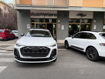 AUDI Q5 TDI 204Cv mHEV+ S tronic quattro S line