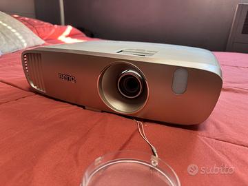 Proiettore Benq W2000 difettoso